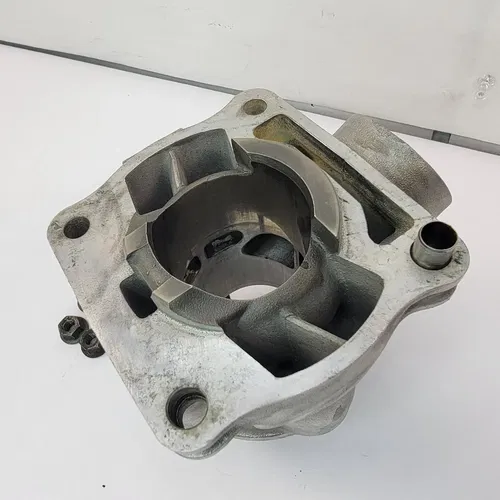 2004 2002-2018 Yamaha YZ85 YZ 85 Cylinder Head Engine Jug OEM 5PA-11311-30-00