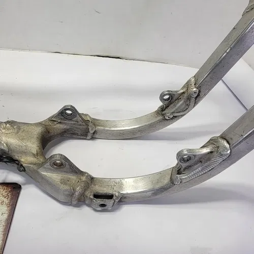 2008 2008-2009 Honda CRF250R CRF 250R CRF250 Frame Main Chassis Cradle Straight