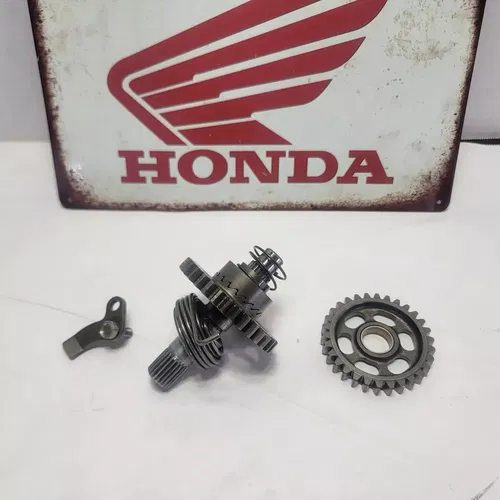 Honda CRF 250R Kickstarter Gear Kick start Mechanism Idler Gear 2004 2004-2009