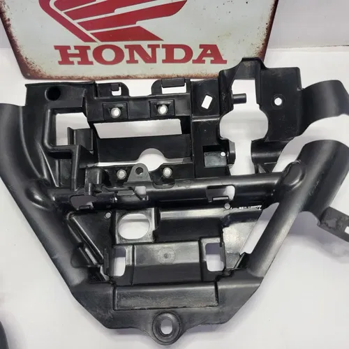 2015 2013-2023 HONDA CBR500R CB500F Ignition Coil Tray With Air Valve OEM