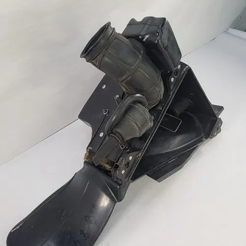 2005 1999-2006 YAMAHA TTR 250 TTR250 Airbox Housing Boot Cleaner 4GY-14401-01-00