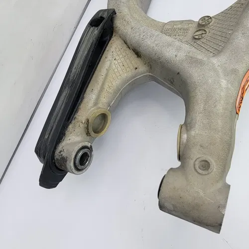 2008 2007-2012 KTM 125SX 150SX 250SX 300 450 SX Swingarm Rear Arm Shock Mount