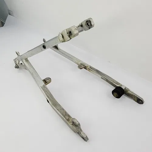 2005 05-07 Suzuki RMZ450 SubFrame Rear Sub Frame Seat Rail 41200-35G10 Straight