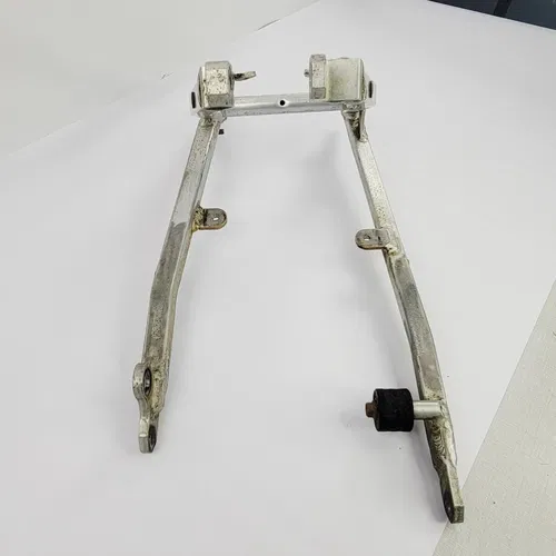2005 05-07 Suzuki RMZ450 SubFrame Rear Sub Frame Seat Rail 41200-35G10 Straight