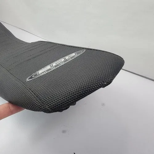07-11 KTM 150 SX 125 250 450 SX Seat SDG 9 Pleat Gripper Seat 96340 Seat Cover