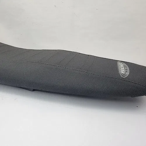 07-11 KTM 150 SX 125 250 450 SX Seat SDG 9 Pleat Gripper Seat 96340 Seat Cover