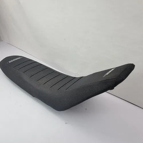 07-11 KTM 150 SX 125 250 450 SX Seat SDG 9 Pleat Gripper Seat 96340 Seat Cover