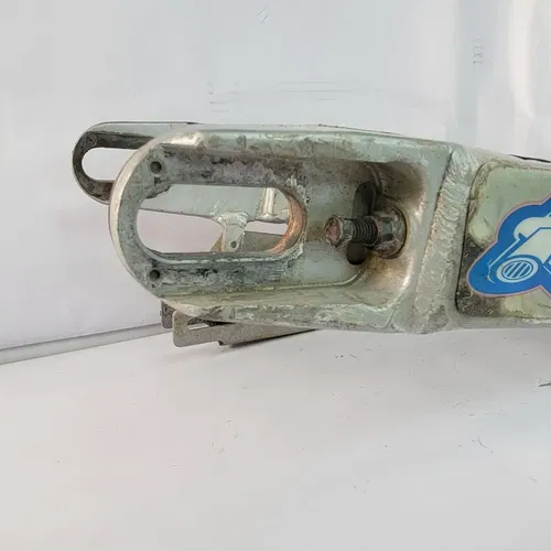 2001 YAMAHA YZ125 YZ250 YZ250F YZ426F Rear Swingarm Suspension Arm 5MV-22110-00