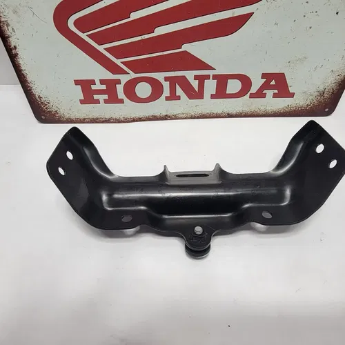 2015 2013-2015 HONDA CBR500R GAS TANK FUEL CELL PETROL RESERVOIR BRACKET MOUNT