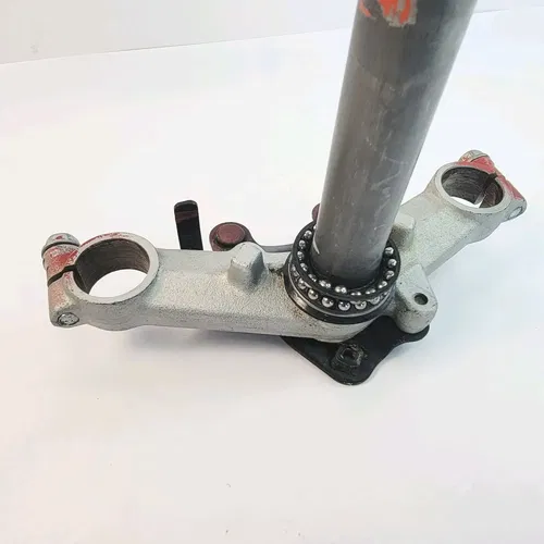 2005 01-13 Honda XR80 XR100 CRF80F CRF100F Triple Clamp Fork Bar Clamps OEM