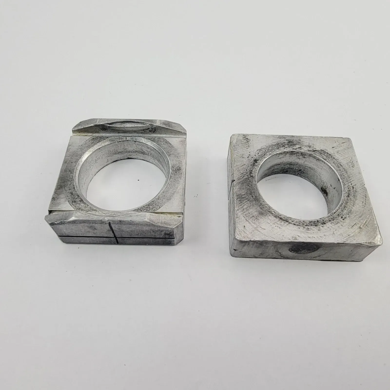 2008 02-08 HONDA CRF 250R CRF 450R Rear Wheel Axle Nut And Spacers 42301-KZ4-J40