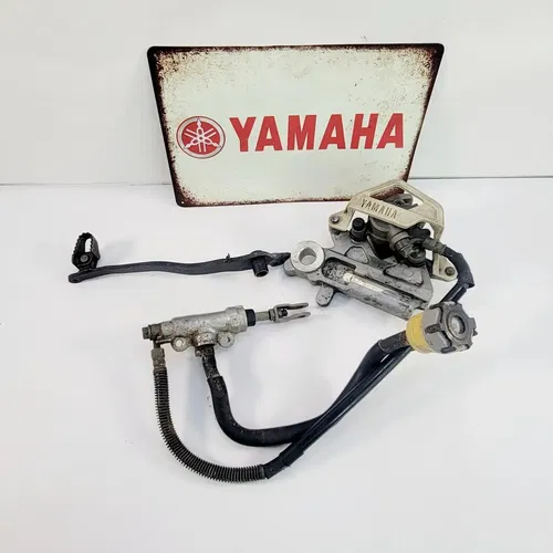2005 1999-2006 YAMAHA TTR 250 Rear Brake Caliper Master Cylinder Pedal Assembly