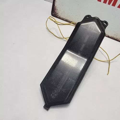 2016 YAMAHA YZF R1 Rear Taillight Back Brake Light Red Tested Good 2015-2019