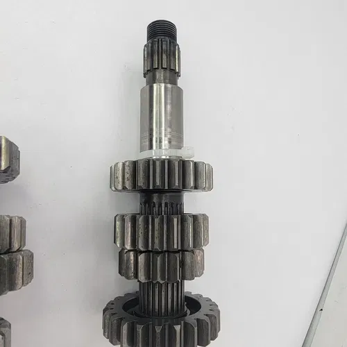 2005-2007 Suzuki RMZ450 Transmission Gear Box Main Counter Shaft 24131-35G00