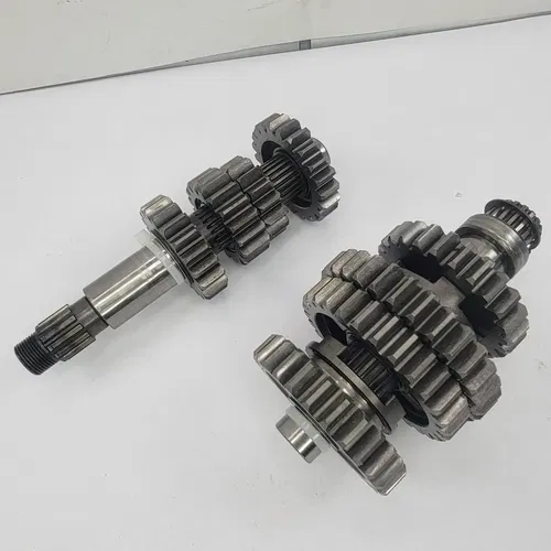 2005-2007 Suzuki RMZ450 Transmission Gear Box Main Counter Shaft 24131-35G00
