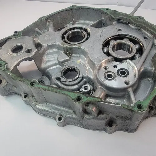 1998 1993-2002 Honda XR200R XR200 XR 200 Right Engine Crankcase Crank Case OEM