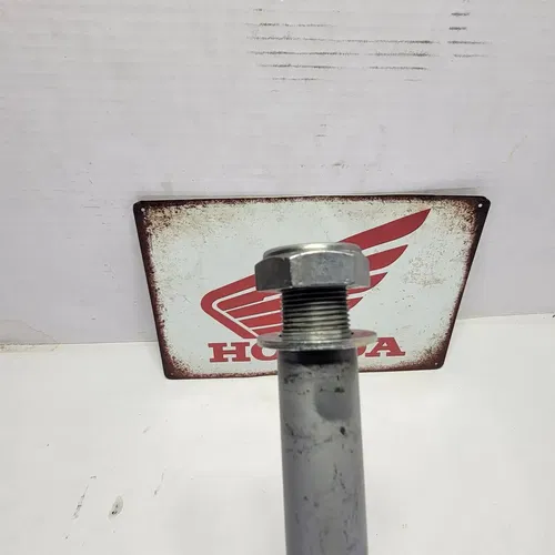 20011 2008-2016 HONDA CBR1000RR Swingarm Pivot Bolt Suspension Axle And Nut