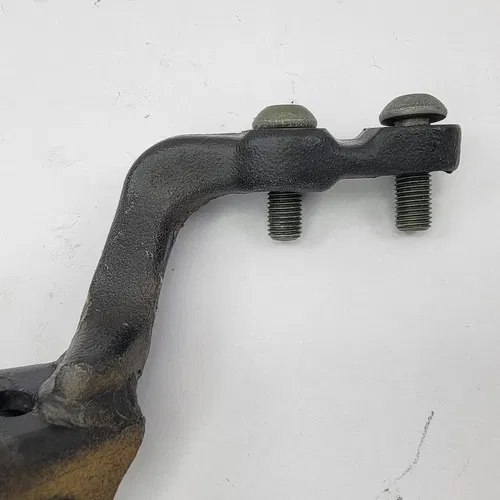 2005 1999-2006 YAMAHA TTR 250 TTR250 Foot Peg Right Foot Peg And Bracket OEM