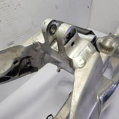 2008 2008-2009 Honda CRF250R CRF 250R CRF250 Frame Main Chassis Cradle Straight