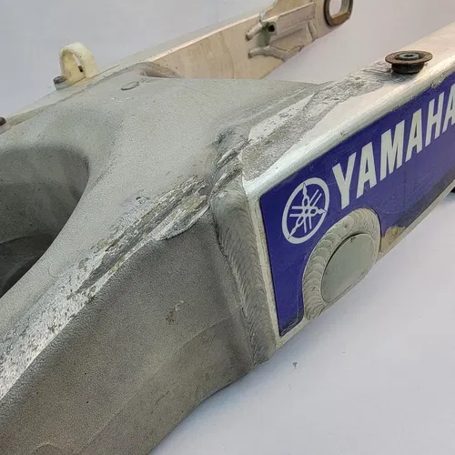 2003 03-04 YAMAHA YZ250F WR250F WR450F Swing Arm Swingarm Suspension Support OEM