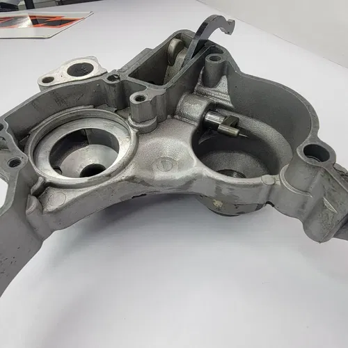 2009 1998-2014 KTM 125 SX 150 SX Inner Clutch Cover Assembly Water Pump Cover