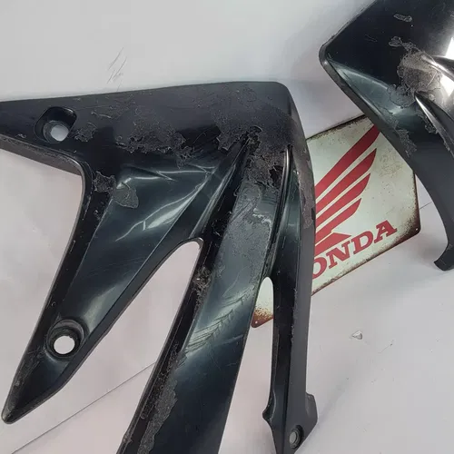 HONDA CRF450R CRF450 LEFT RIGHT GAS FUEL TANK SHROUD PLASTIC BLACK 2004-2009 OEM