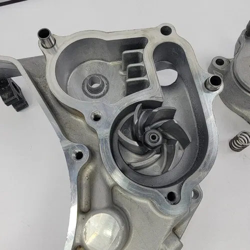 2005 2005-2007 SUZUKI RMZ 450 INNER CLUTCH COVER 11340-35G11 RMZ450 05 06 07