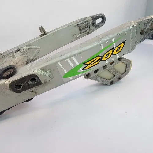 2001 1995-2006 Kawasaki KDX 200 KDX 220 Swingarm Swing Arm Rear Arm And Guides