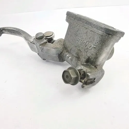2000 96-00 Yamaha YZ 250 YZ 125  Front Brake Master Cylinder OEM 4SS-W2587-01-00