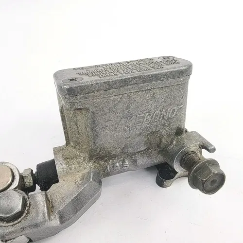 2000 96-00 Yamaha YZ 250 YZ 125  Front Brake Master Cylinder OEM 4SS-W2587-01-00