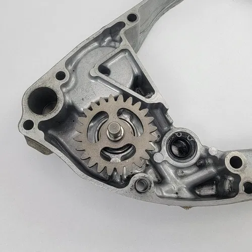 04-08 KAWASAKI KX250F 04-06 RMZ250 Inner Clutch Cover Water Pump 14032-0057 OEM