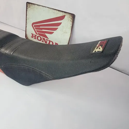 2007 2006-2008 HONDA CRF450R  Seat Saddle Complete Assembly FACTORY EFFEX TC4