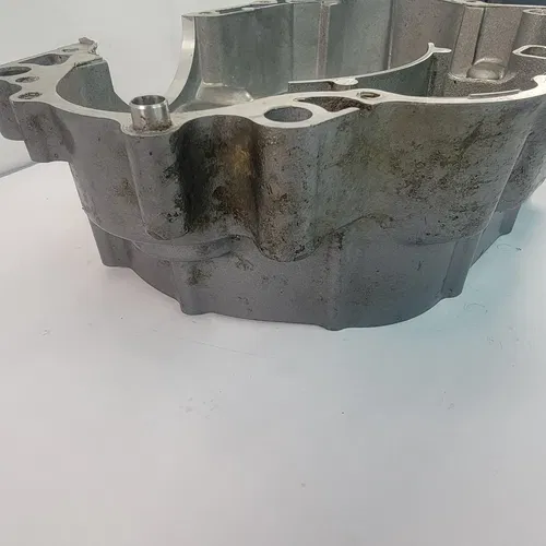 2005 1999-2006 YAMAHA TTR250 TTR 250 Engine Crankcase Right Case Bearing OEM