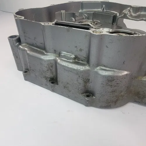 2005 1999-2006 YAMAHA TTR250 TTR 250 Engine Crankcase Right Case Bearing OEM
