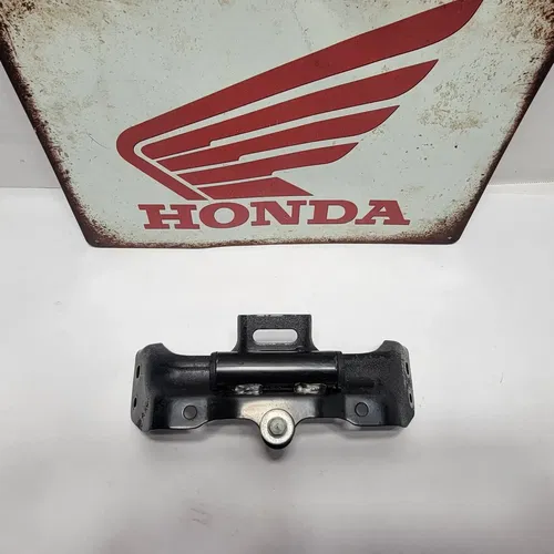 2015 2013-2015 HONDA CBR500R GAS TANK FUEL CELL PETROL RESERVOIR BRACKET MOUNT