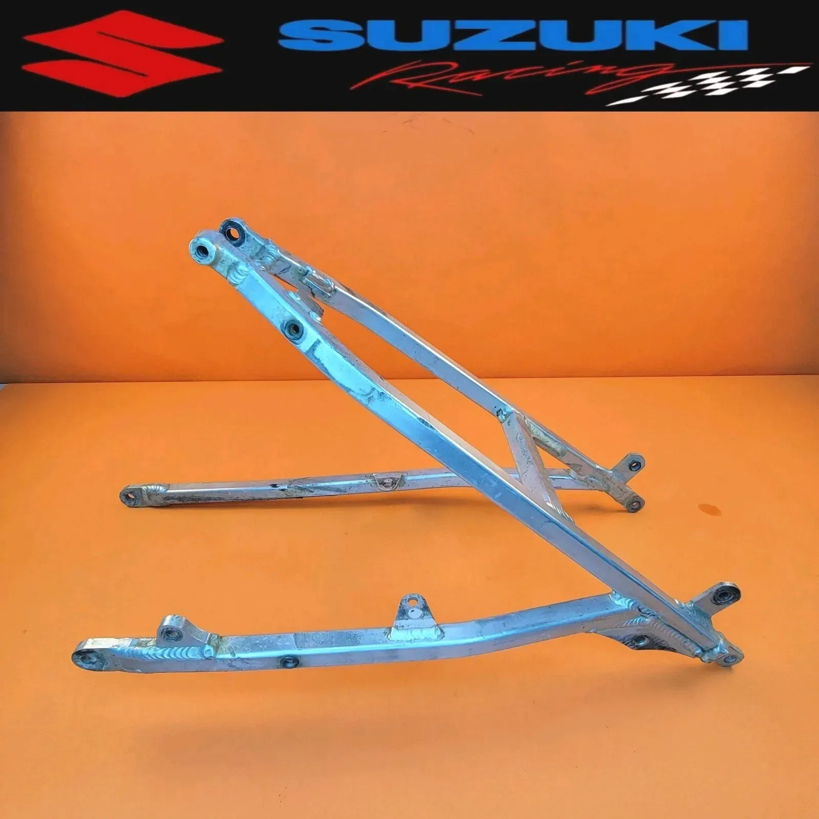 04-06 2006 Suzuki RMZ 250 OEM Rear Sub Frame Seat Rail Subframe K3216-00087