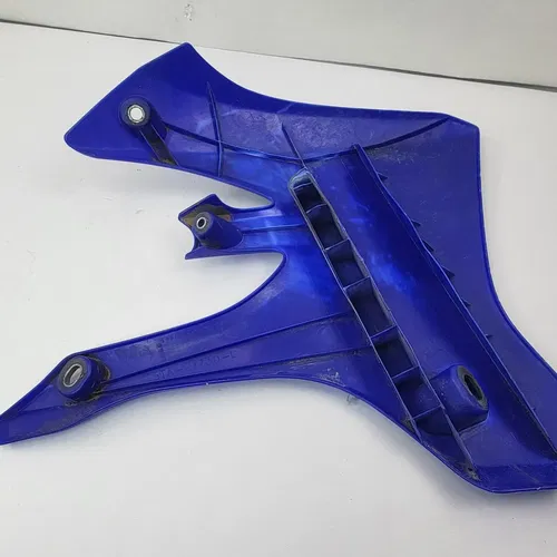 2003 2003-2006 YAMAHA YZ250F YZ450F Radiator Tank Shroud Plastic Side Cover OEM