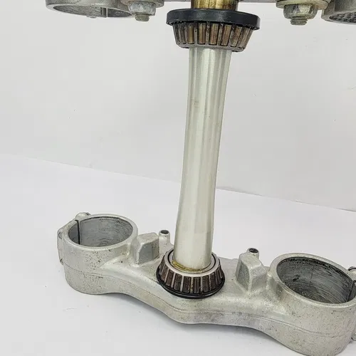 2005 04-05 Kawasaki KX250F 04-06 Suzuki RMZ250 Triple Tree Stem Triple Clamp OEM
