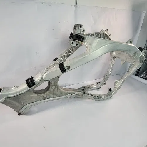 2008 2007-2008 YAMAHA YZ250F MAIN FRAME CHASSIS CRADLE 5XC-21101-G1-00 YZ 250F