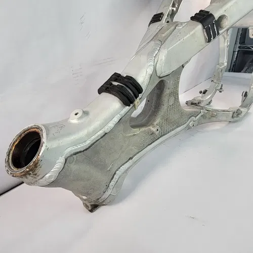2008 2007-2008 YAMAHA YZ250F MAIN FRAME CHASSIS CRADLE 5XC-21101-G1-00 YZ 250F