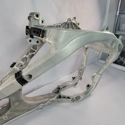 2008 2007-2008 YAMAHA YZ250F MAIN FRAME CHASSIS CRADLE 5XC-21101-G1-00 YZ 250F