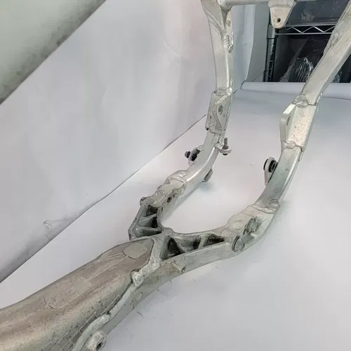 2008 2007-2008 YAMAHA YZ250F MAIN FRAME CHASSIS CRADLE 5XC-21101-G1-00 YZ 250F
