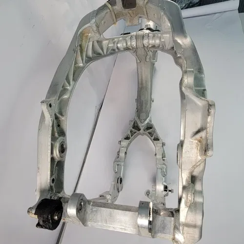 2008 2007-2008 YAMAHA YZ250F MAIN FRAME CHASSIS CRADLE 5XC-21101-G1-00 YZ 250F