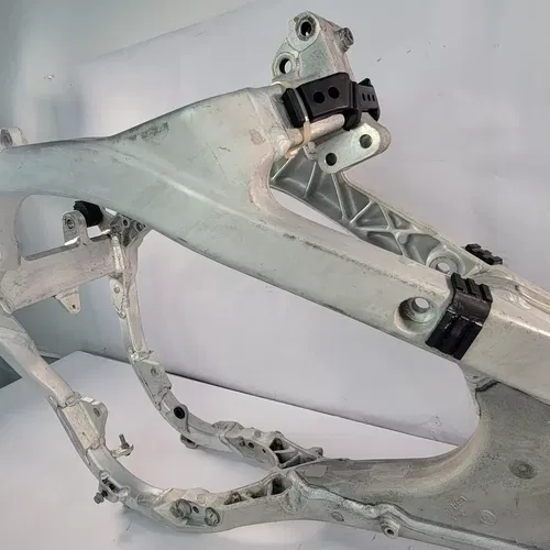 2008 2007-2008 YAMAHA YZ250F MAIN FRAME CHASSIS CRADLE 5XC-21101-G1-00 YZ 250F