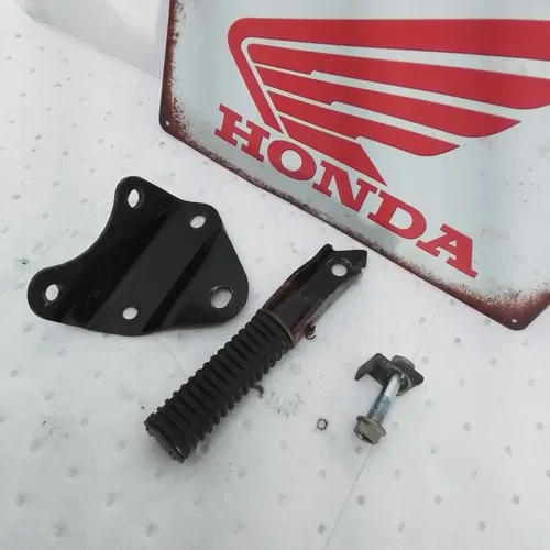 1980 Honda CB750C 750 Custom Passenger Foot Pegs Left and Right 1980-1982 cb750
