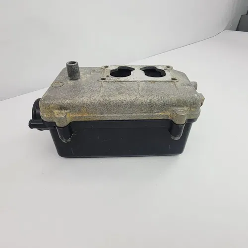 2005 Kawasaki Mule 610 SIDE BY SIDE ENGINE CARBURETOR CARB AIR CASE