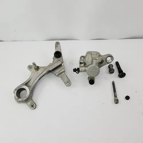 2004 04-06 Suzuki RMZ 250 Rear Brake Nissin Caliper Hanger Good K4308-00037 OEM