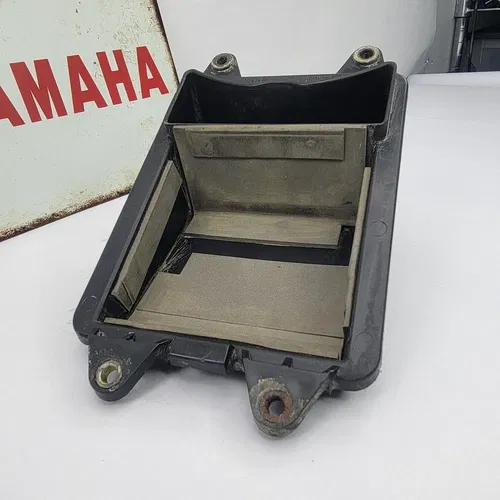 2003 YAMAHA WR450F WR250F Air Duct Battery Box Air Box Duct 5TJ-14437-00-00 OEM