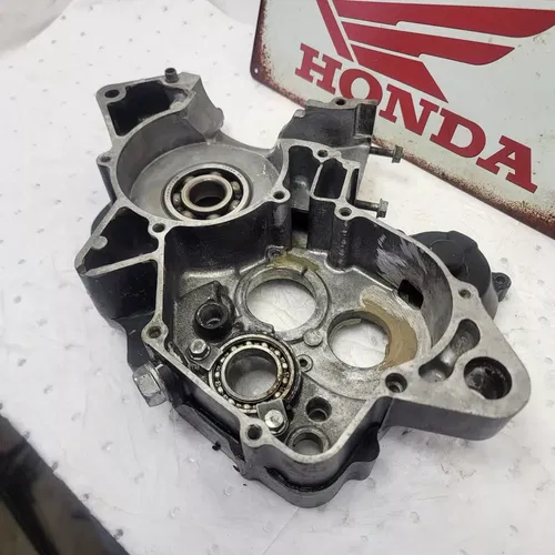 1993 1993-1994 Honda CR125R Engine Crankcase Right Honda CR125R SEE DESC