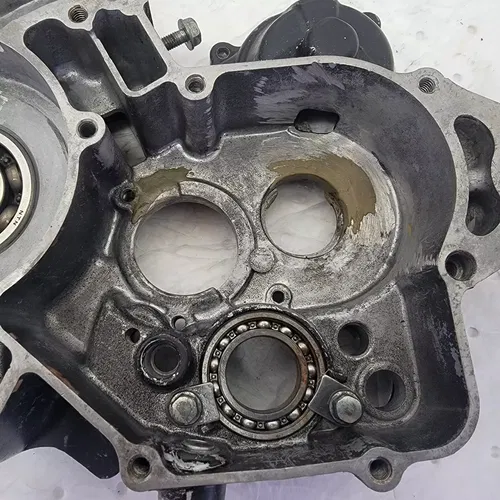 1993 1993-1994 Honda CR125R Engine Crankcase Right Honda CR125R SEE DESC